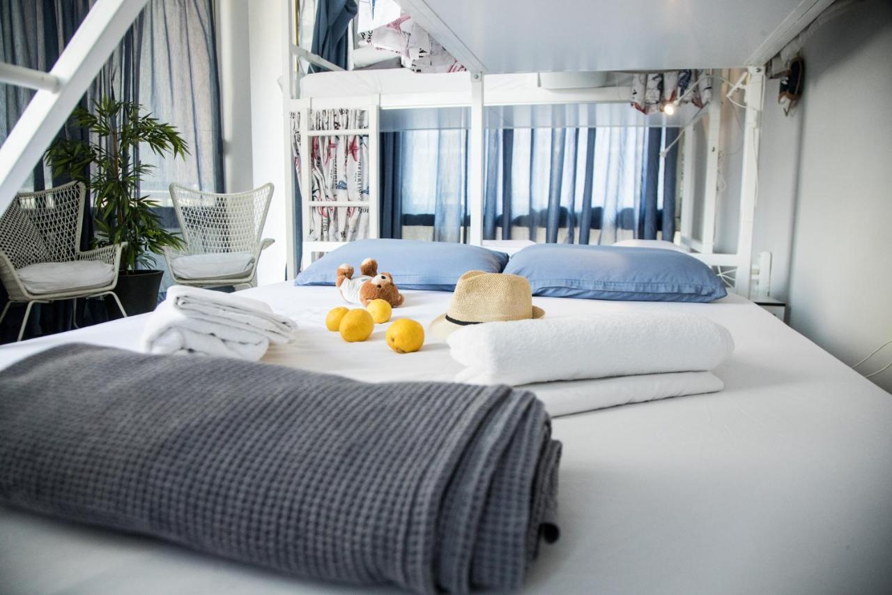 Thanasis Place Athens Exterior photo